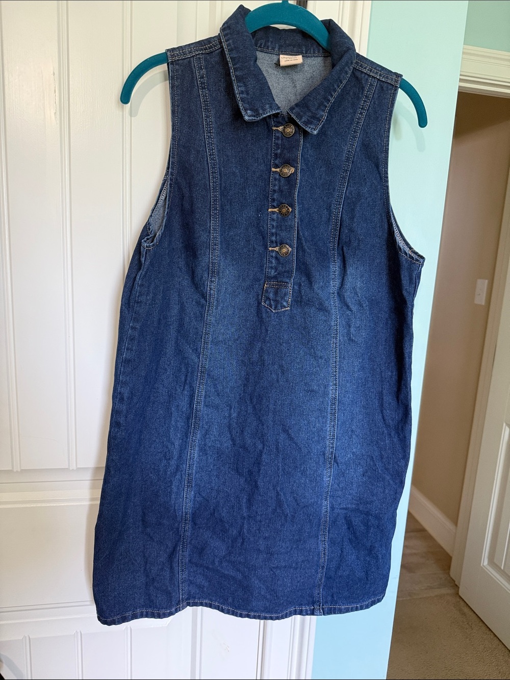 Forever 21 Dark Blue Sleeveless Denim Shift Dress with Button Placket